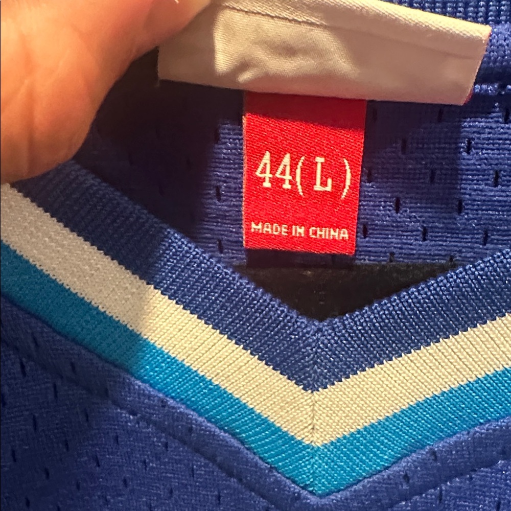 Mitchell & Ness Blue Jays Jersey - Picture 3 of 7